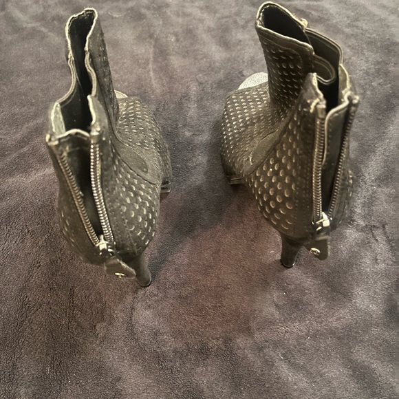 Vera Wang heels - Picture 4 of 6